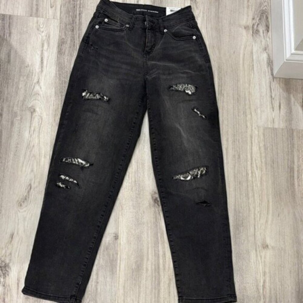 INC  Mid rise boyfriend jeans black Distressed Black Jeans size 2 NWT